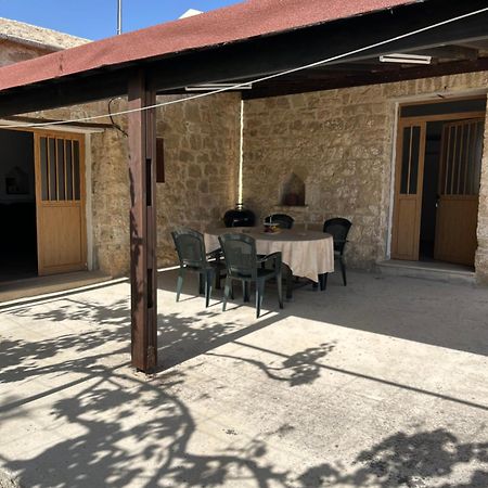Friendly Villagehouse Paphos Exterior photo